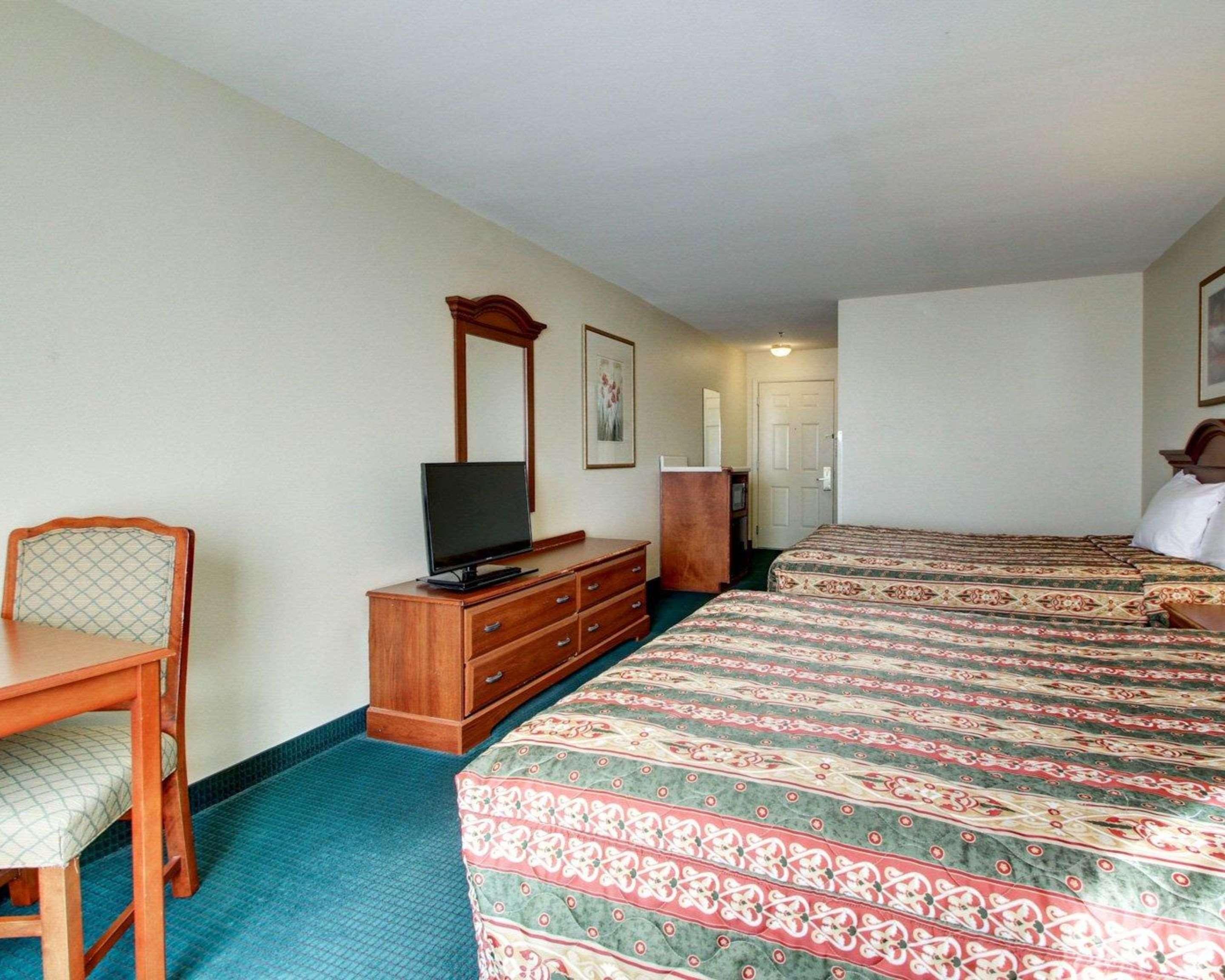 Econo Lodge Inn & Suites Flowood Exterior photo